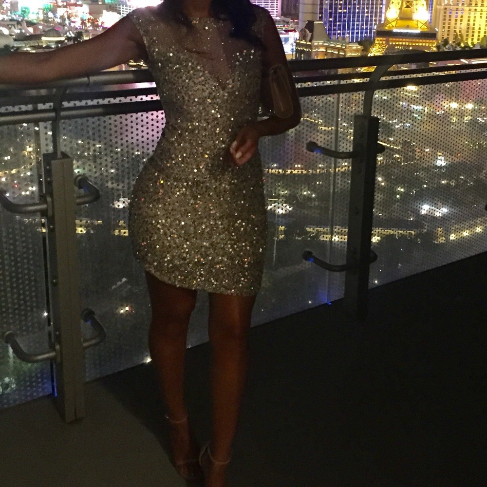 Absolutely stunning all sequence Parker dress.
